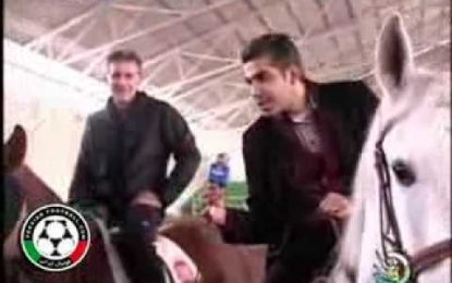 Carlos Queiroz a cavalo no Irão