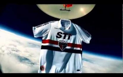 São Paulo envia camisa para o espaço