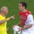 Ricardo Carvalho veste camisola ao contrário