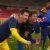 Vídeo: Todos querem tirar uma foto com Messi… até os companheiros de equipa