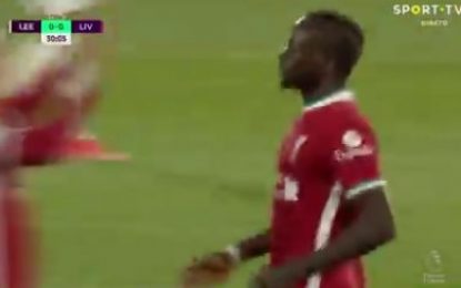 Vídeo: Diogo Jota tem grande passe no golo de Mané mas Liverpool atrasa-se na luta pela Champions