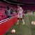 Vídeo: Apanha-bolas do Ajax ‘agride’ defesa da Roma