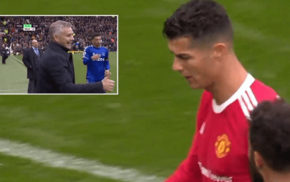 Vídeo: Ronaldo furioso no final do Man Utd-Everton