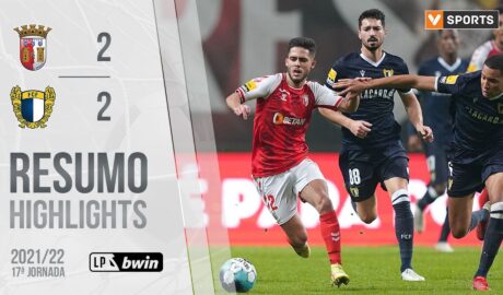 Highlights | Resumo: SC Braga 2-2 Famalicão (Liga 21/22 #17)