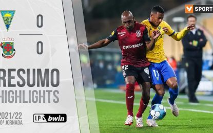 Highlights | Resumo: Estoril Praia 0-0 Paços de Ferreira (Liga 21/22 #20)