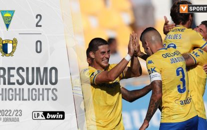 Highlights | Resumo: Estoril Praia 2-0 Famalicão (Liga 22/23 #1)