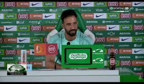 Vídeo: «Como treinador falhei no planeamento. Agora, temos de ter a certeza, neste fim de mercado, para onde é que vamos… mas não vamos fazer grandes investimentos»