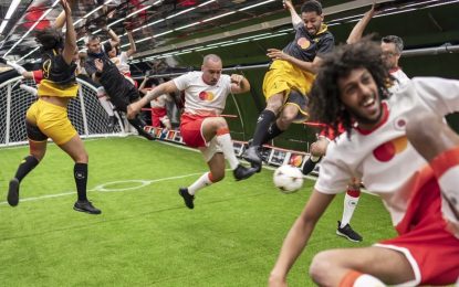 Luís Figo Participou Em Jogo De Futebol a Mais De 6 Mil Metros e Com Gravidade Zero